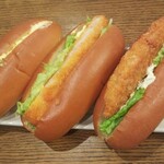 ハローズ ベーカリーコーナー - 料理写真:えびたまドッグ(税抜)125円、まるごと白身フライドッグ(税抜)98円、たまごサラダドッグ(税抜)98円(2021.07.26)