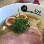 RAMEN ぶろす - 貝塩薫玉のせ　アップ