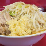 ラーメン二郎 - ラーメン少なめ＋ニンニク多め＋白ネギ
