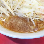 ラーメン二郎 - スープ