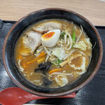 あじわい亭 - おおさき野菜の麹味噌ラーメン 750円