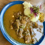 カレー喫茶 エルディオス - 牛すじの黒ビール煮込み夏野菜ビーフカレー