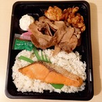 定食屋 甚兵衛 - 鮭生姜焼き唐揚げ弁当