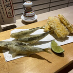 旬菜 いまり - 稚鮎と玉蜀黍の天ぷら