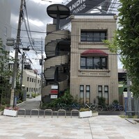 デフィ・ジョルジュマルソー - 外観