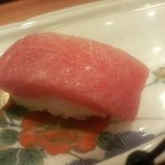 かぐら坂 新富寿司 - 中トロ（こってり）