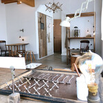 koyamame roastery - 店内装飾