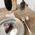 koyamame roastery - コールド・クイーンとガトーショコラ