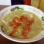 ラーメン二郎 - 一味投入