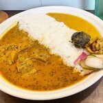 カレー&オリエンタルバル 桃の実 - 