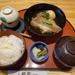 すし屋 銀蔵 - 煮魚定食（880円）