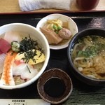 花さき じんの庵 - ランチ800円海鮮丼＆小うどん