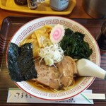 Maru jin - ラーメン(500円)