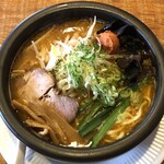 らーめん翔屋 - 直火コク味噌ラーメン（税込830円）