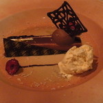 クリオロ種68%ショコラのクリームとマロ ンムース マカダミアナッツのパルフェ