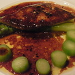 ランド産鴨のフォワグラのポワレ トリュフ風味のソース