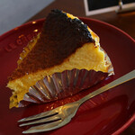 タンプスタンプ コーヒー&ロースターズ - プレミアムチーズケーキ