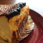 タンプスタンプ コーヒー&ロースターズ - プレミアムチーズケーキ