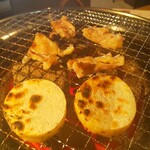 炭火焼肉オールスターズホルモンとんぼ - 