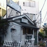 フレッシュネスバーガー - 小屋です。