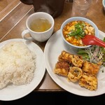 南海飯店 - 名物！！春巻定食ライス大
