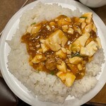 南海飯店 - 麻婆豆腐をかけた後①