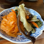 Tatte Nomu Okada - 小鉢はたまに変わる、野菜系、薄味で良し