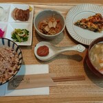 ごはんカフェ モイ - 