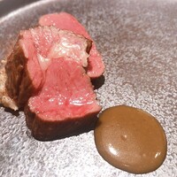 Takumi - ★7仔羊のロース肉のロティ　ウド、スモモ、新ショウガのサラダなど