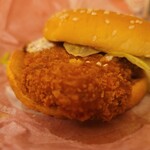 マクドナルド - ジューシーチキン赤トウガラシバーガー(370円)