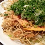 麺がはねる(*^_^*)