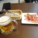 T-STYLE BAR - ビールとプロシュート