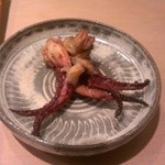鮨　縁 - ワタを絡せたゲソ焼き