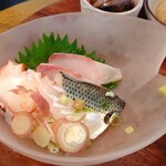 和のごはん みかづき - お刺身（鯛・タコ・小肌）