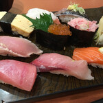 Kaisendokoro Sushi Tsune - 