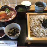 すしはん GARDEN - 料理写真:海鮮丼と蕎麦のセット