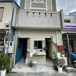 too much india - 外観