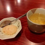 Misumiya - デザートとジャスミン茶