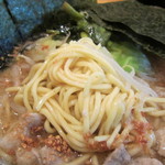 半蔵 - 家系もつラーメンのアップ