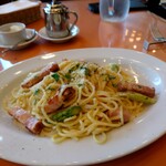 トラットリア グランボッカ - アスパラとベーコンのクリームパスタ大盛り