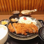 和食居酒屋 咲くら - 黒豚ロース定食 1380円