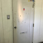 九〇萬 - 3階の扉はもはや廃墟ねw