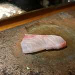 九〇萬 - お刺身盛り合わせ
      シマアジ