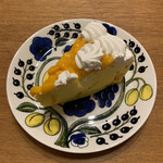 HARBS - アップルマンゴーのケーキ　1000円