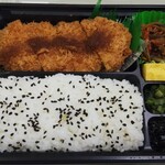 とんかつ まい泉 - ヒレカツ弁当(700円くらい)