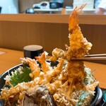 天麩羅 季節料理 きょう悦 - 特上あいもり天丼 2500円