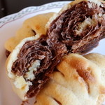 ほんま - やはりもっちりした食感のパン生地