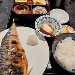 恵比寿の隠れ家 魚やころすけ - 真サバの塩焼きと小鉢6種 ランチ