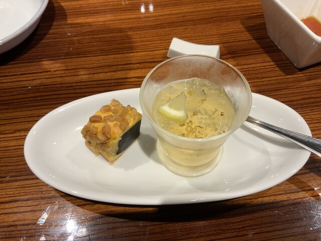 横浜中華街 重慶飯店 本館 ジュウケイハンテン 日本大通り 中華料理 ネット予約可 食べログ 横浜中華街 重慶飯店 本館 ジュウケイハンテン 日本大通り 中華料理 ネット予約可 食べログ