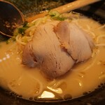 大島慶珉 - 